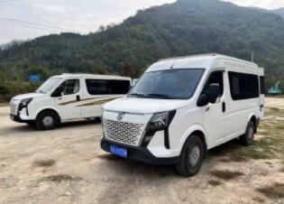 不为赶路只为“感受”路 驾驶东风御风房车既是旅行也是修行