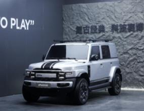 拒绝千篇一律！超级V23用赛博复古与硬核实力，开创个性化新路径