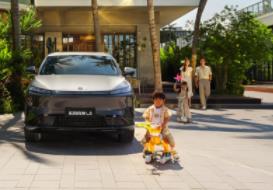 央企一出手，清空全年购物车，风神L8年终放大招